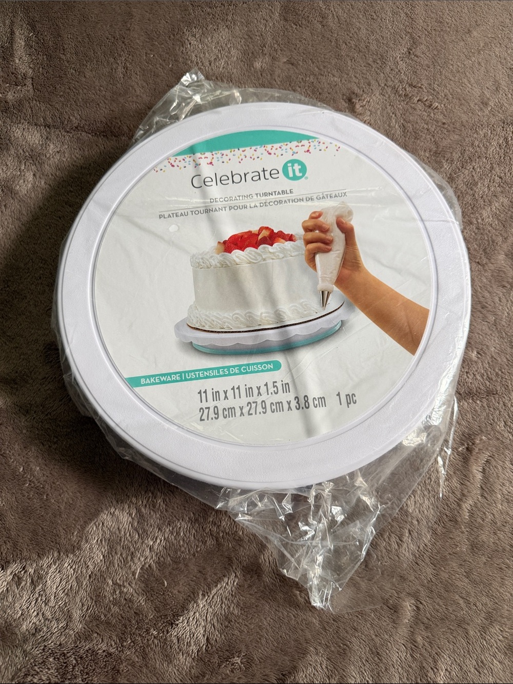 Celebrate It White Cake Decorating Turntable with Teal Accent
